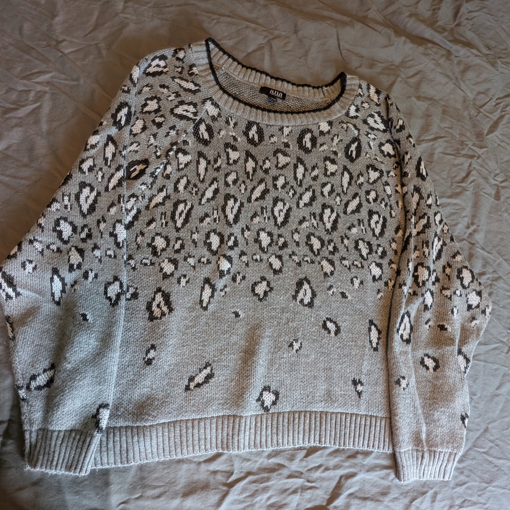 a.n.a Leopard Print Crew Neck Sweater in Cream and Black
